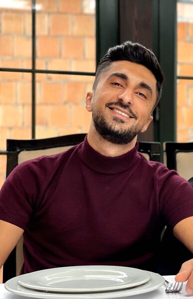  ,   Dima, 32 ,   ,   
