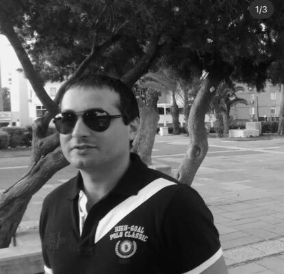  ,   Den, 40 ,   ,   