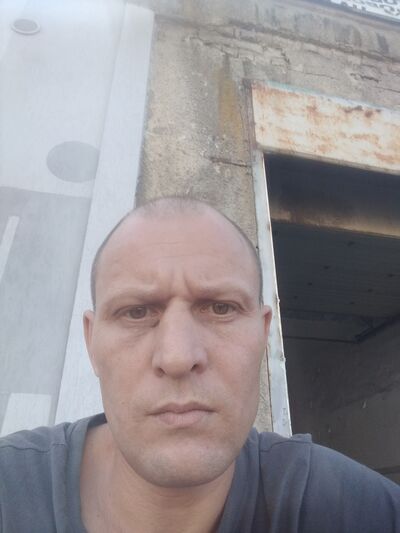  ,   Sergey, 41 ,   ,   