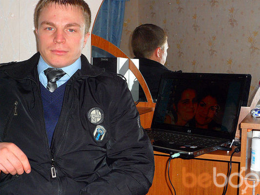  ,   Tudor, 36 ,   