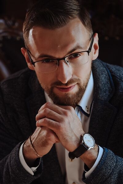  ,   Maxim, 31 ,   ,   , c 