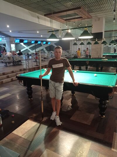 ,   Artem, 33 ,   ,   , c , 