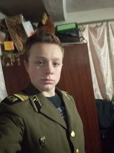  ,   Sergei, 25 ,   ,   , c 