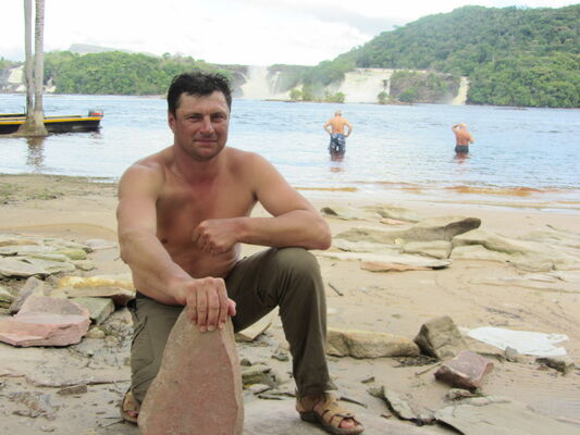  ,   Latish, 54 ,  