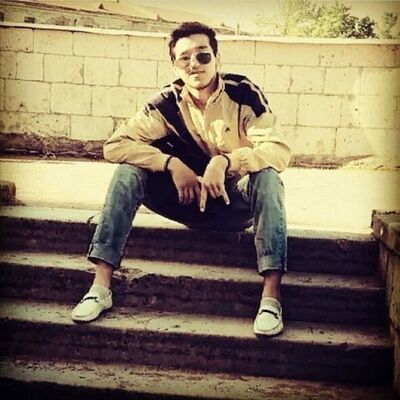  ,   I Khan, 27 ,   ,   , c , 