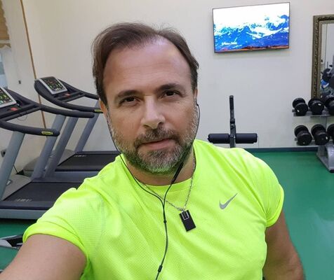  ,   Kelvin, 54 ,   ,   