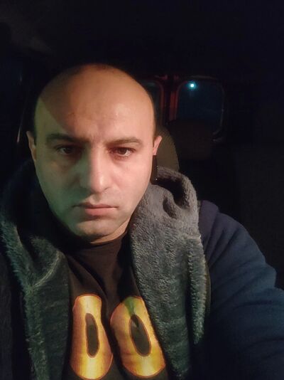  ,   Saha, 38 ,     