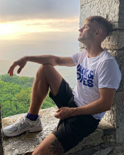  --,   Andrew, 27 ,   ,   , c 