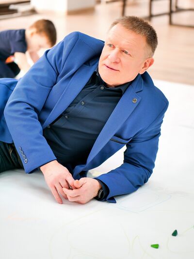  ,   Alexander, 52 ,   ,   