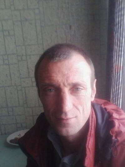  ,   Leonid, 54 ,   