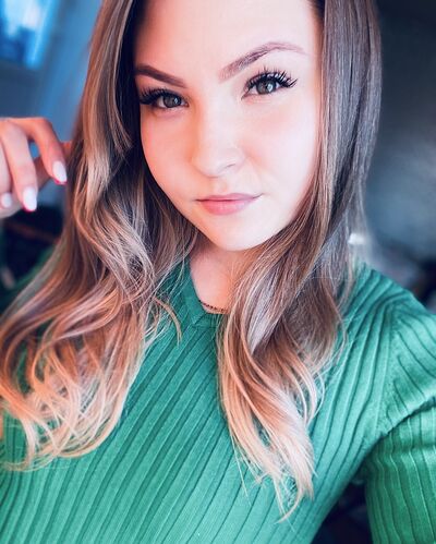  ,   Katya, 26 ,  