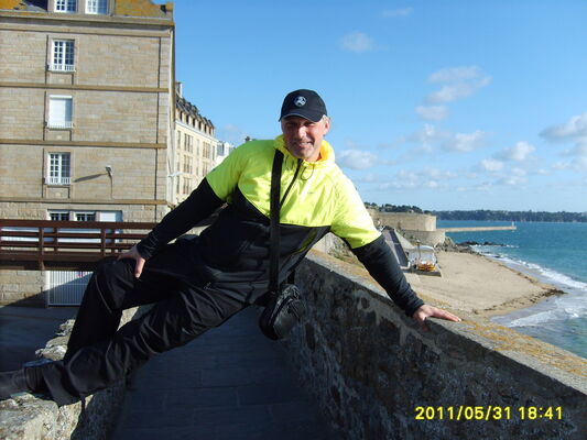  ,   Vitalij, 56 ,   ,   , c 