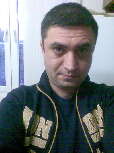  ,   Artur, 49 ,   