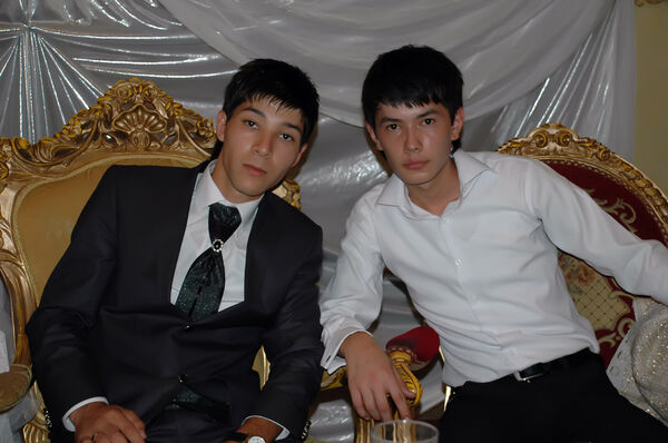  ,   Axror, 33 ,   ,   , c 