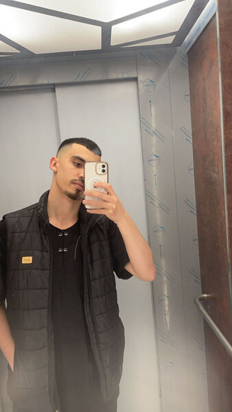  ,   Mohamed, 21 ,   ,   , c 