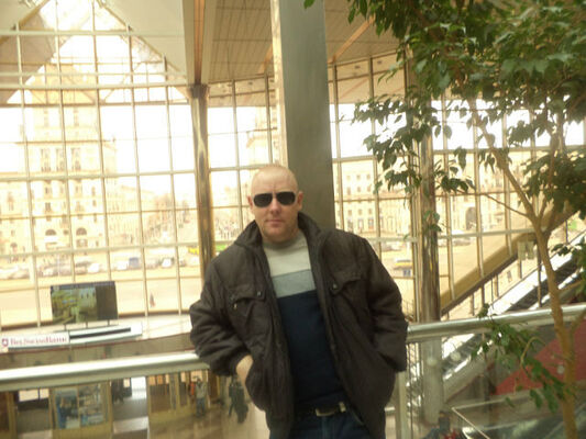  ,   Dzmitry, 43 ,   ,   , c 