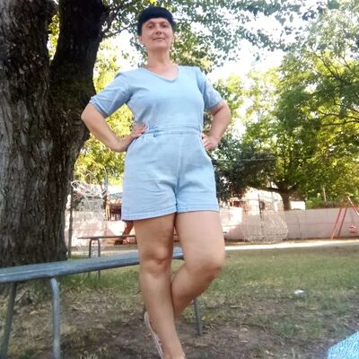  Arona,   Elena, 48 ,     , c 