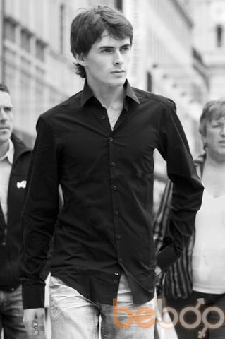  ,   Jonny, 35 ,   