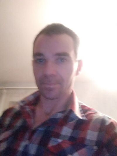  ,   Robert, 48 ,   