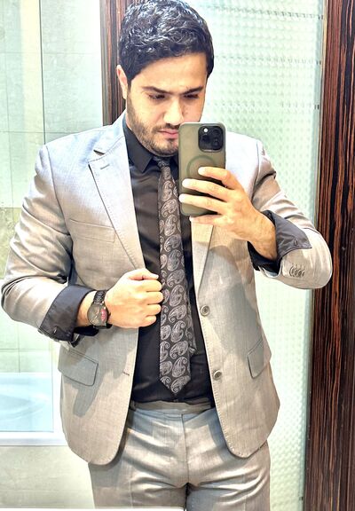  ,   Yassine, 35 ,   ,   , c , 