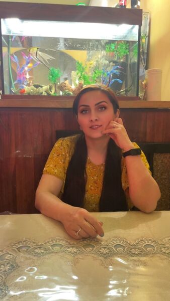  -,   Rena, 36 ,   ,   