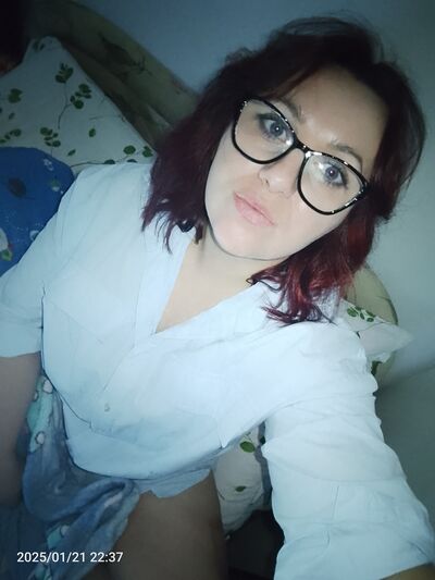  ,   Anastasiia, 32 ,   