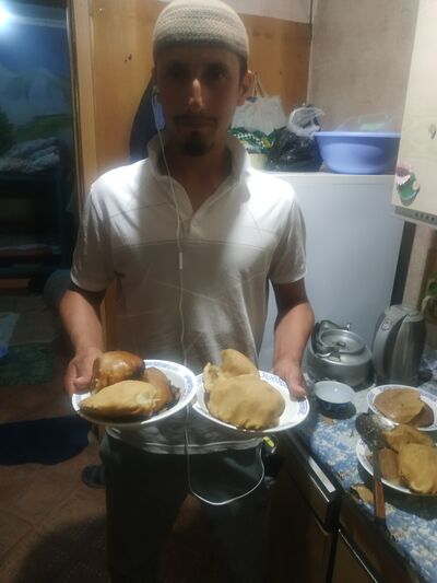  -,   Oskar, 43 ,   ,   