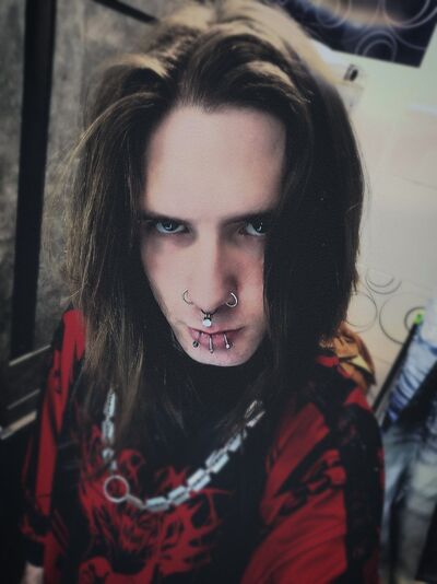  -,   , 23 ,   