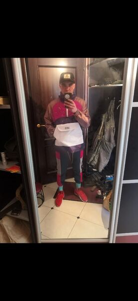  ,   Anton, 28 ,   ,   