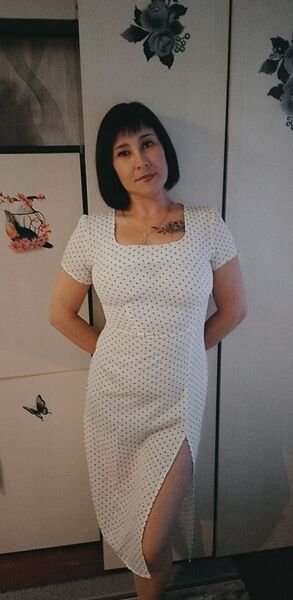  ,   Diana, 43 ,   c 