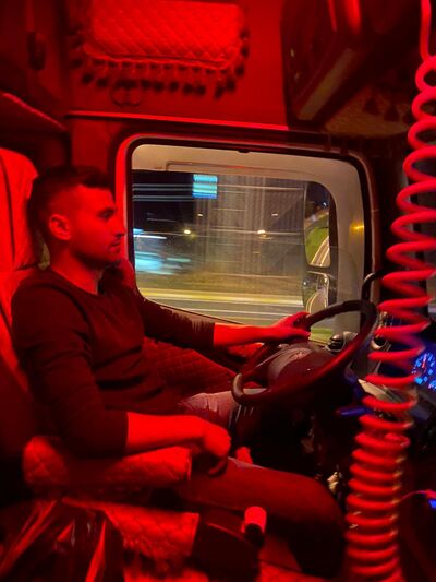  ,   Ahmet, 27 ,   ,   