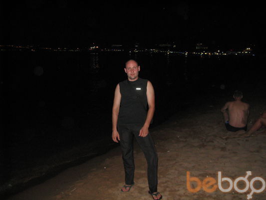  1586989  Artem, 43 ,    
