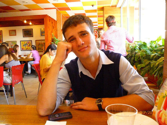  ,   Valentin, 30 ,   