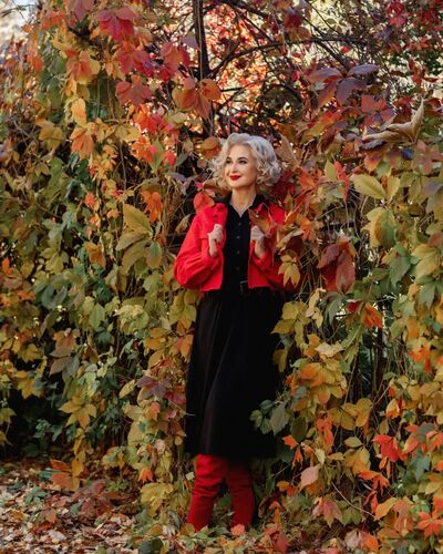  ,   Elena, 46 ,   ,   , c , 