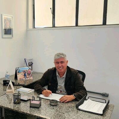  ,   Steven, 58 ,   ,   