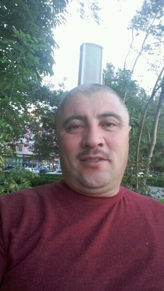  ,   Malik, 54 ,  