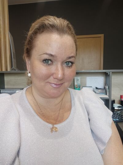  ,   Anna, 49 ,   c 