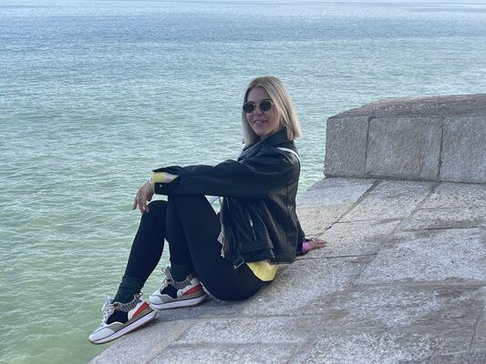  ,   Nikol, 35 ,   ,   