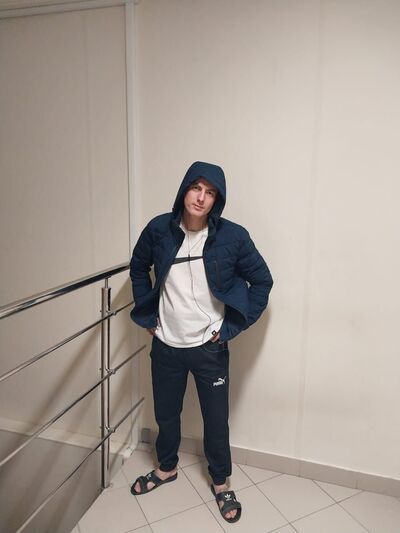  ,   Ruslan, 33 ,   ,   , c 