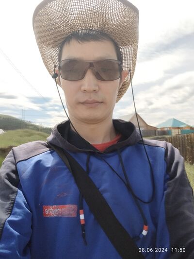  -,   Anton, 39 ,   ,   , c , 