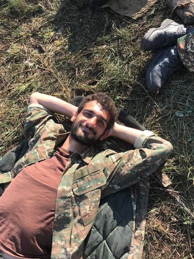  ,   Hayk, 32 ,   