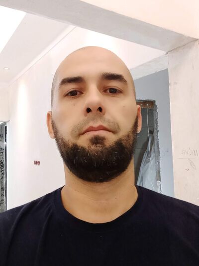  ,   Jon, 41 ,   ,   , c , 