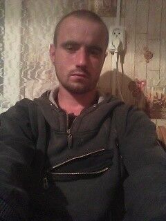  10312719  Andrej, 34 ,    