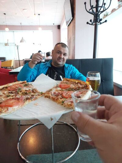  ,   Anton, 44 ,   ,   , c 