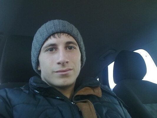  ,   Dokka, 29 ,  