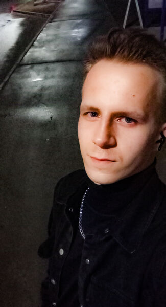  ,   Pavel, 25 ,   ,   , c 