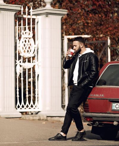  -,   Andriy, 28 ,   ,   