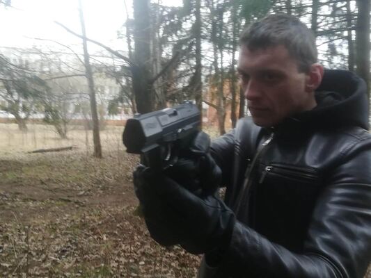  Warszawa,   Anton, 42 ,   ,   , c , 