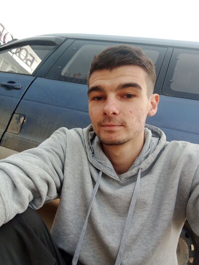  ,   Denis, 21 ,   ,   