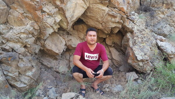  ,   Bahrom, 38 ,   ,   , c 